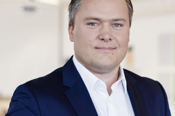 How digital disruption creates new publisher opportunities in the in-flight sector