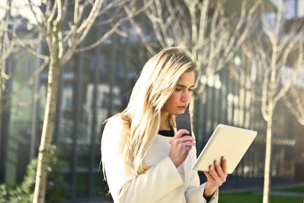 Zenith: Internet advertising will exceed half of global adspend in 2021