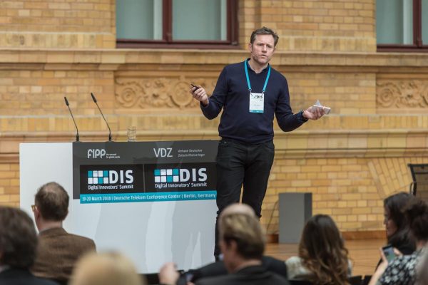 Deep dive: The shift from quantity to quality – two examples from tech based publishers